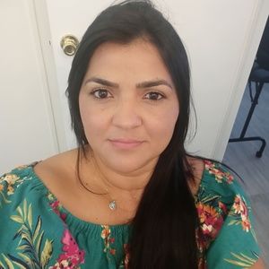 Meet your Posher, Kelly de souza freitas